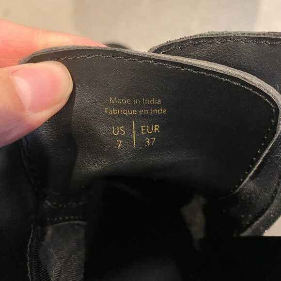 Western buckle Chelsea booties - Picture 3 of 4